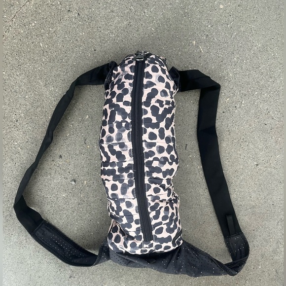 Lululemon Back Pack It Jacket - Picture 5 of 5